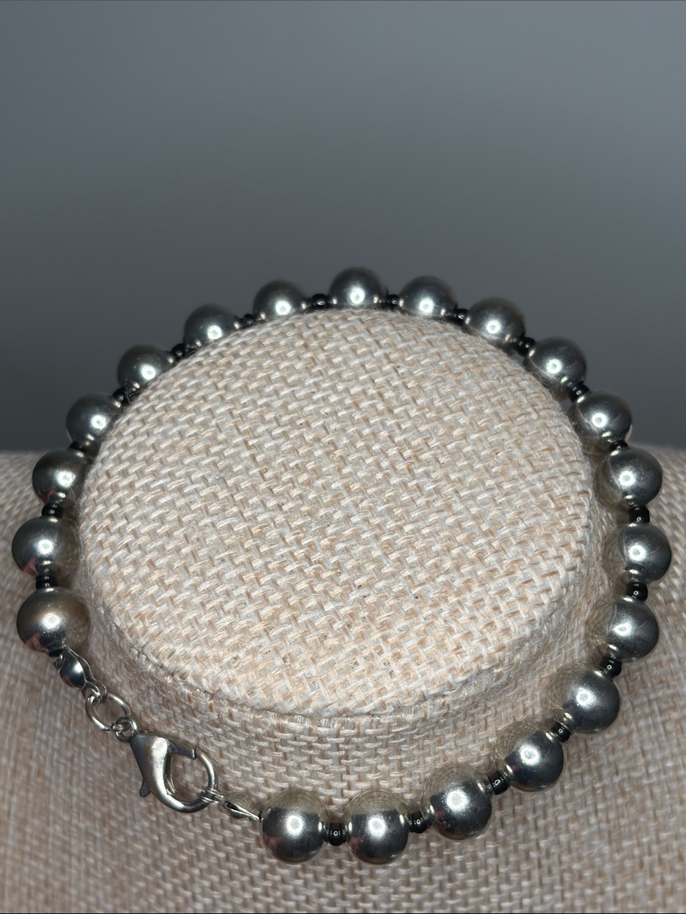 Silvertone Beaded Bracelet - Women's Sz 7 3/4